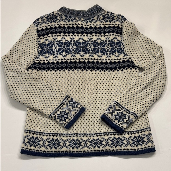 Cambridge Dry Goods Blue and White wool Sweater - Picture 6 of 7